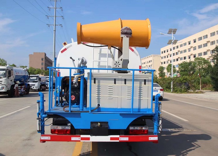 東風大多利6方抑塵噴霧綠化噴灑車 東風大多利6方抑塵噴霧綠化噴灑車圖片