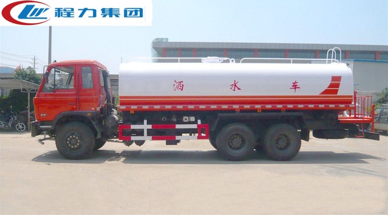 東風(fēng)153后八輪灑水車(18-22方)