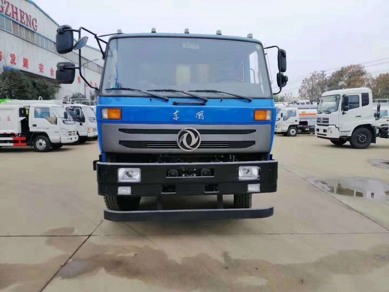 東風(fēng)153G壓縮垃圾車(10-14方)