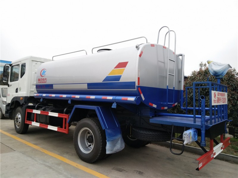 東風(fēng)多利卡D9（12方）灑水車圖片