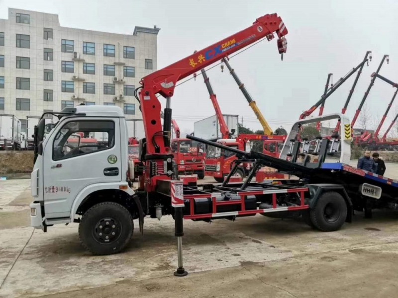 東風大多利卡一拖二清障車