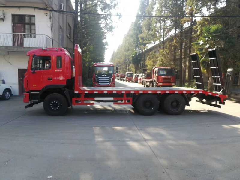 江淮后八輪平板運輸車 江淮后八輪平板運輸車圖片