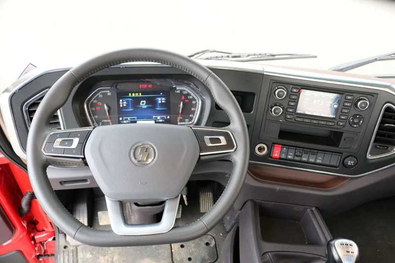 陜汽軒德翼6后八輪隨車吊 陜汽軒德翼6后八輪隨車吊圖片