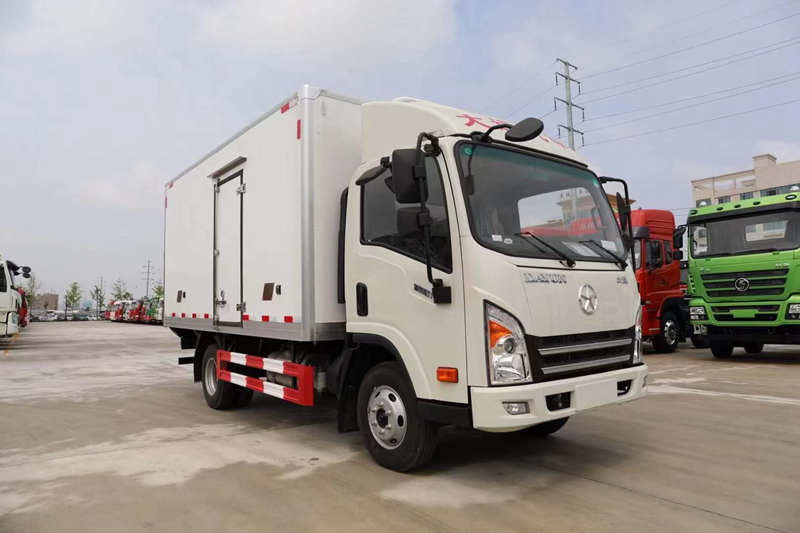 成都大運冷藏車（4米）