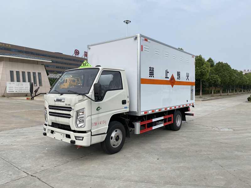 江鈴順達(dá)爆破器材運(yùn)輸車(黃牌)