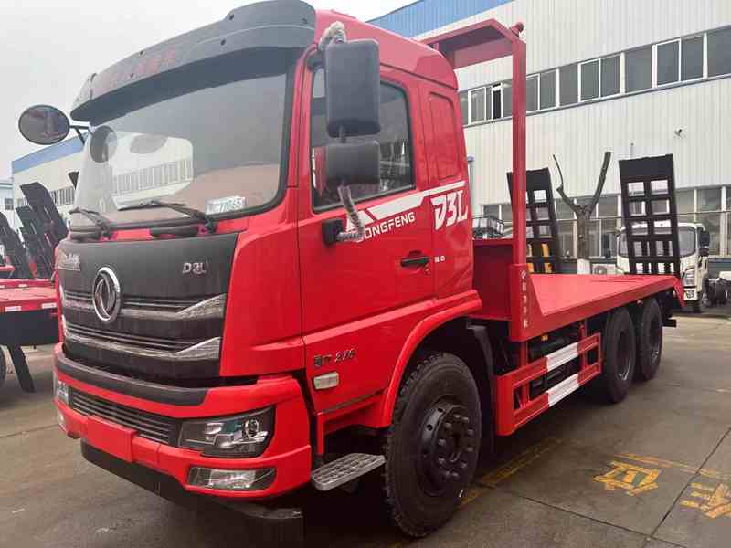 東風(fēng)D3L后八輪平板運輸車 東風(fēng)D3L后八輪平板運輸車圖片